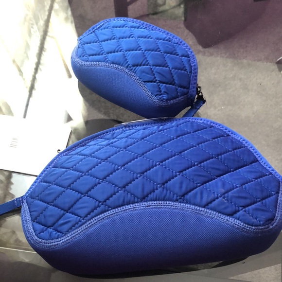 Set of two cosmetic cases - Picture 2 of 3